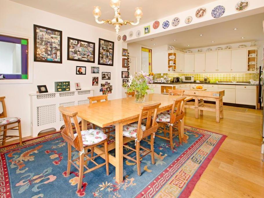 Bed and Breakfast Anchor House Dartmouth Esterno foto
