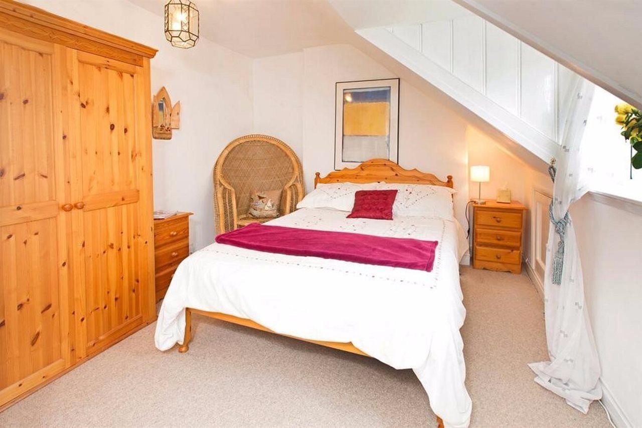 Bed and Breakfast Anchor House Dartmouth Esterno foto