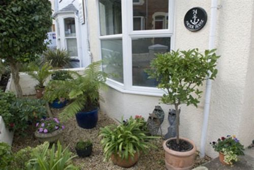 Bed and Breakfast Anchor House Dartmouth Esterno foto